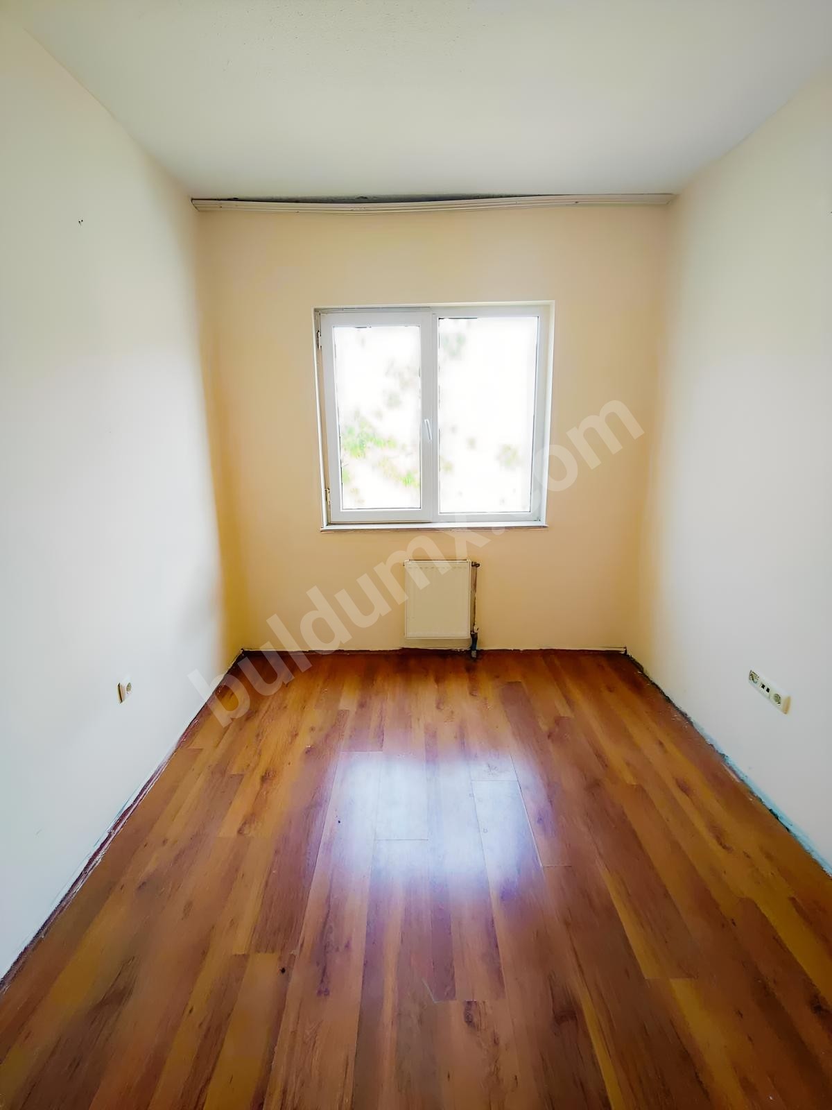 VADİ MALDİA'DAN BAŞHARIK TOKİLERDE SATILIK 1+1 DAİRE - Fotoğraf 2