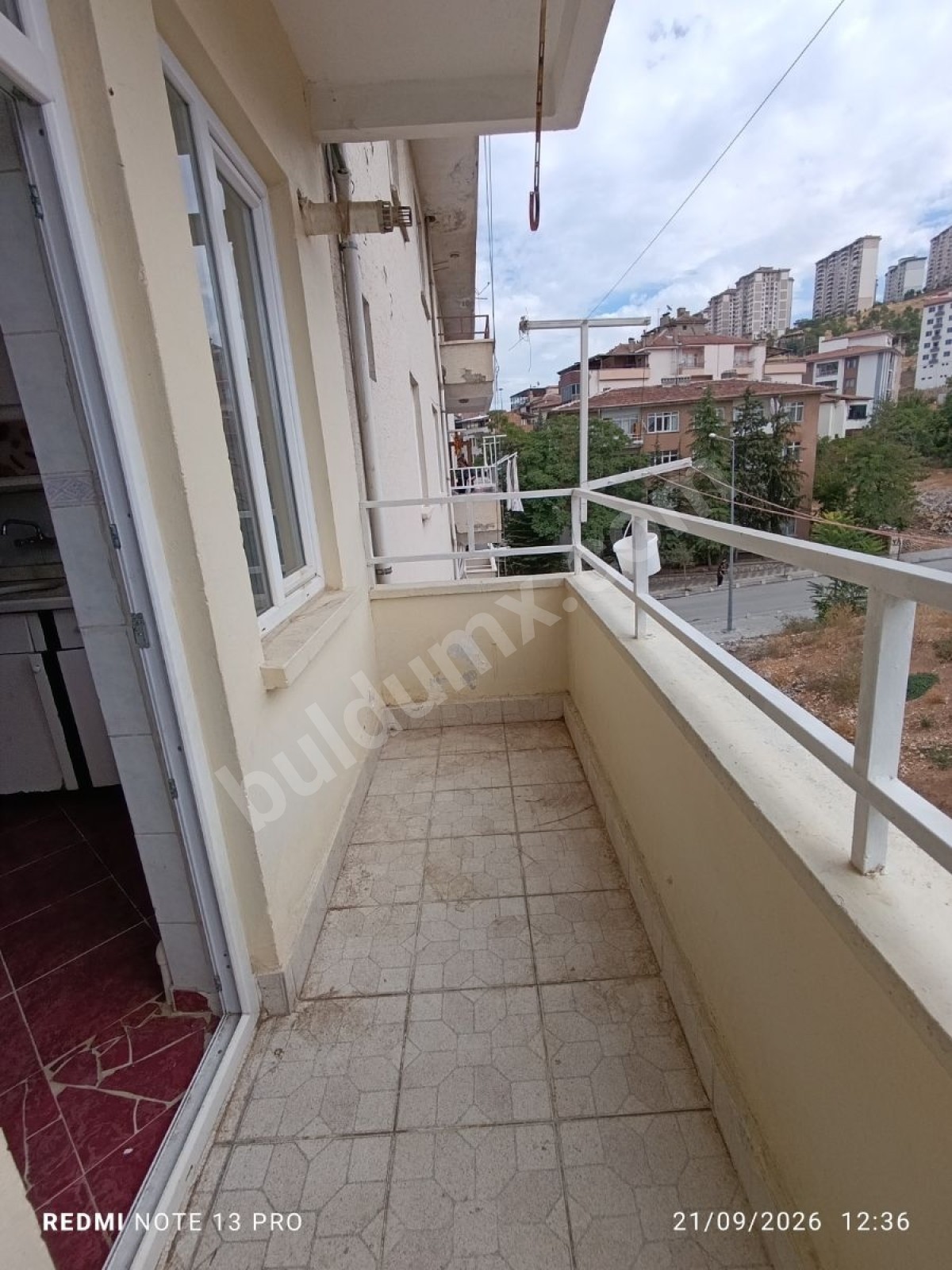 HASAN VAROL'DA KİRALIK 3+1 ARA KAT DAİRE !!! - Fotoğraf 2