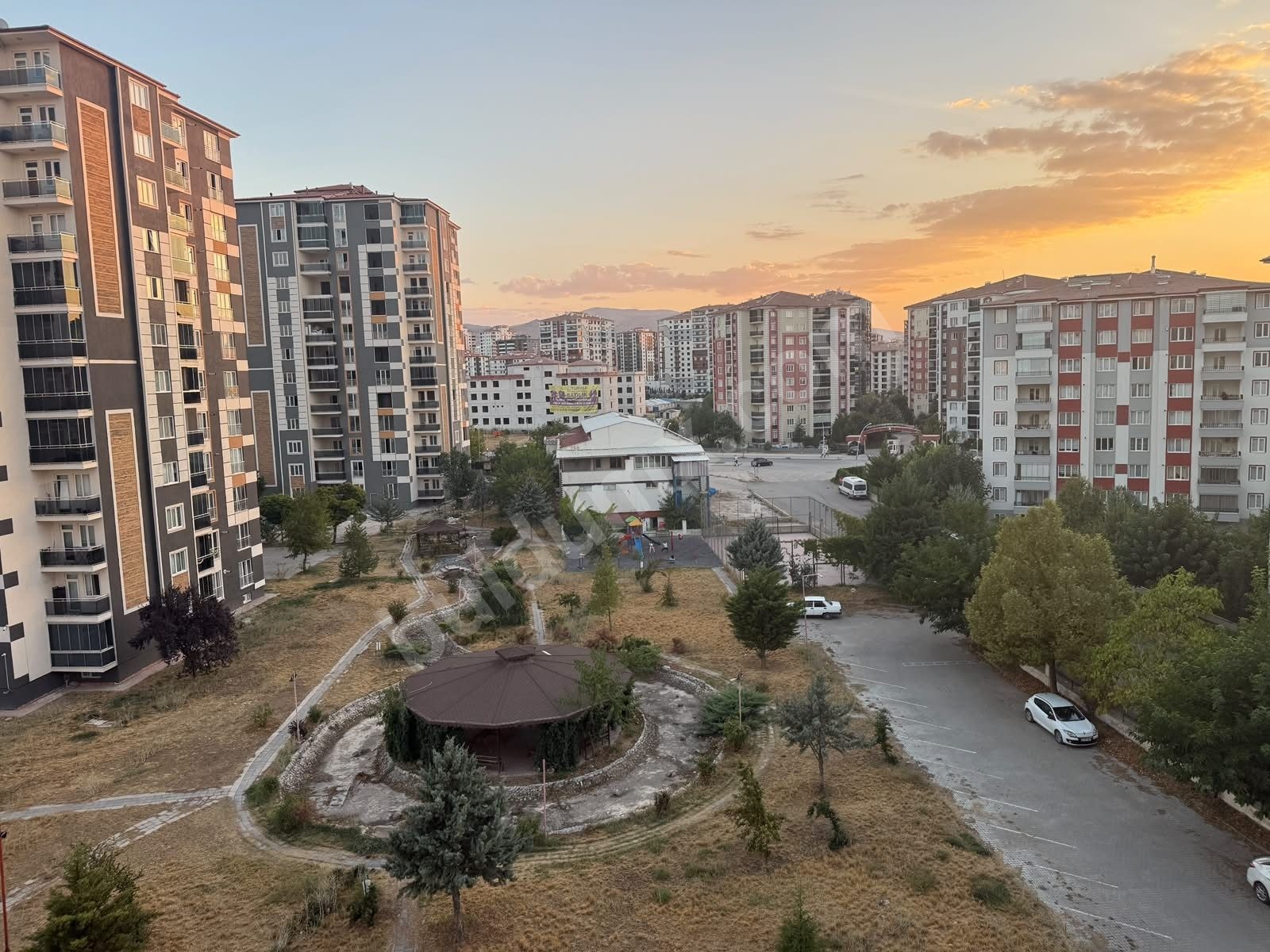 Bostanbaşında prestij vadi konutlarında kiralik daire - Fotoğraf 9