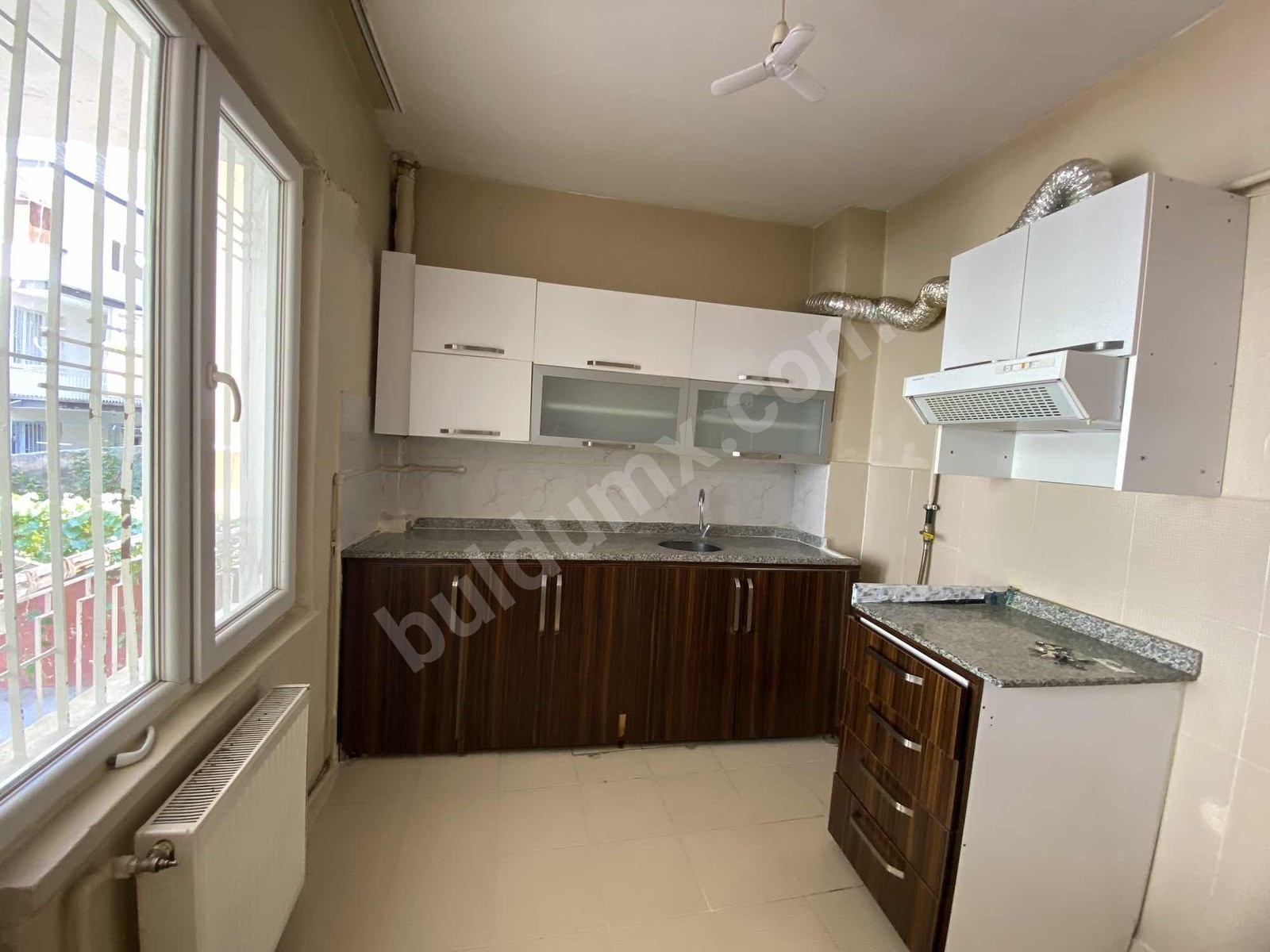 VADİ MALDİA'dan Hasanvarol 'da merkezi konumda kiralık daire - Fotoğraf 4