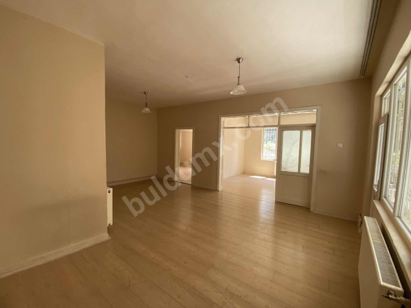 VADİ MALDİA'dan Hasanvarol 'da merkezi konumda kiralık daire