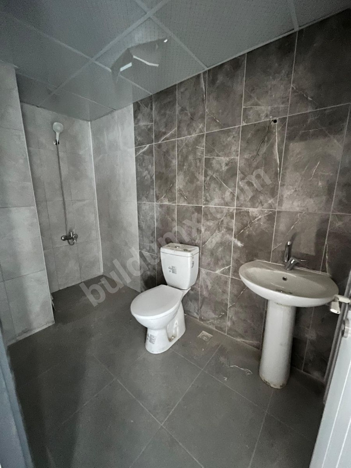 Başharıkta satılık sıfır daire - Fotoğraf 3
