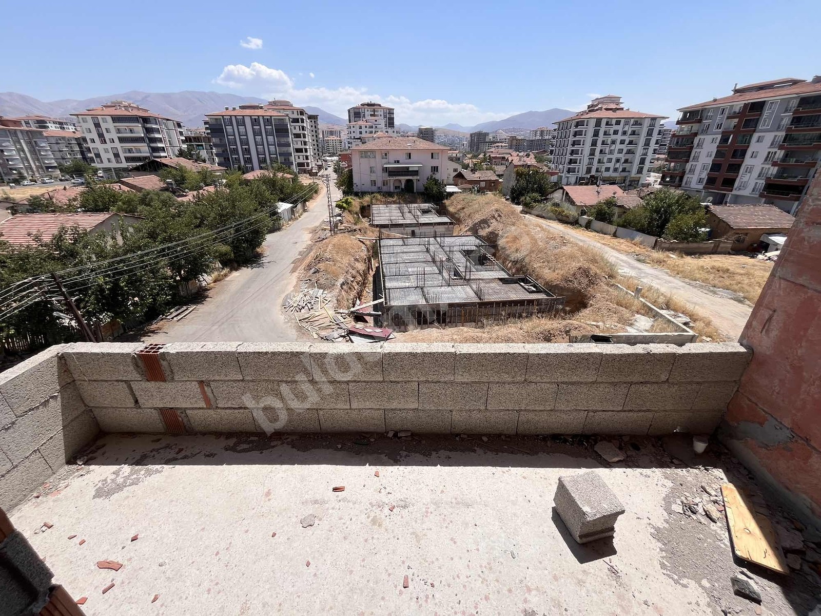 VADİ MALDİA'DAN KARAKAVAK'TA YERİNDE DÖNÜŞÜM 2+1 SATILIK DAİRE - Fotoğraf 7