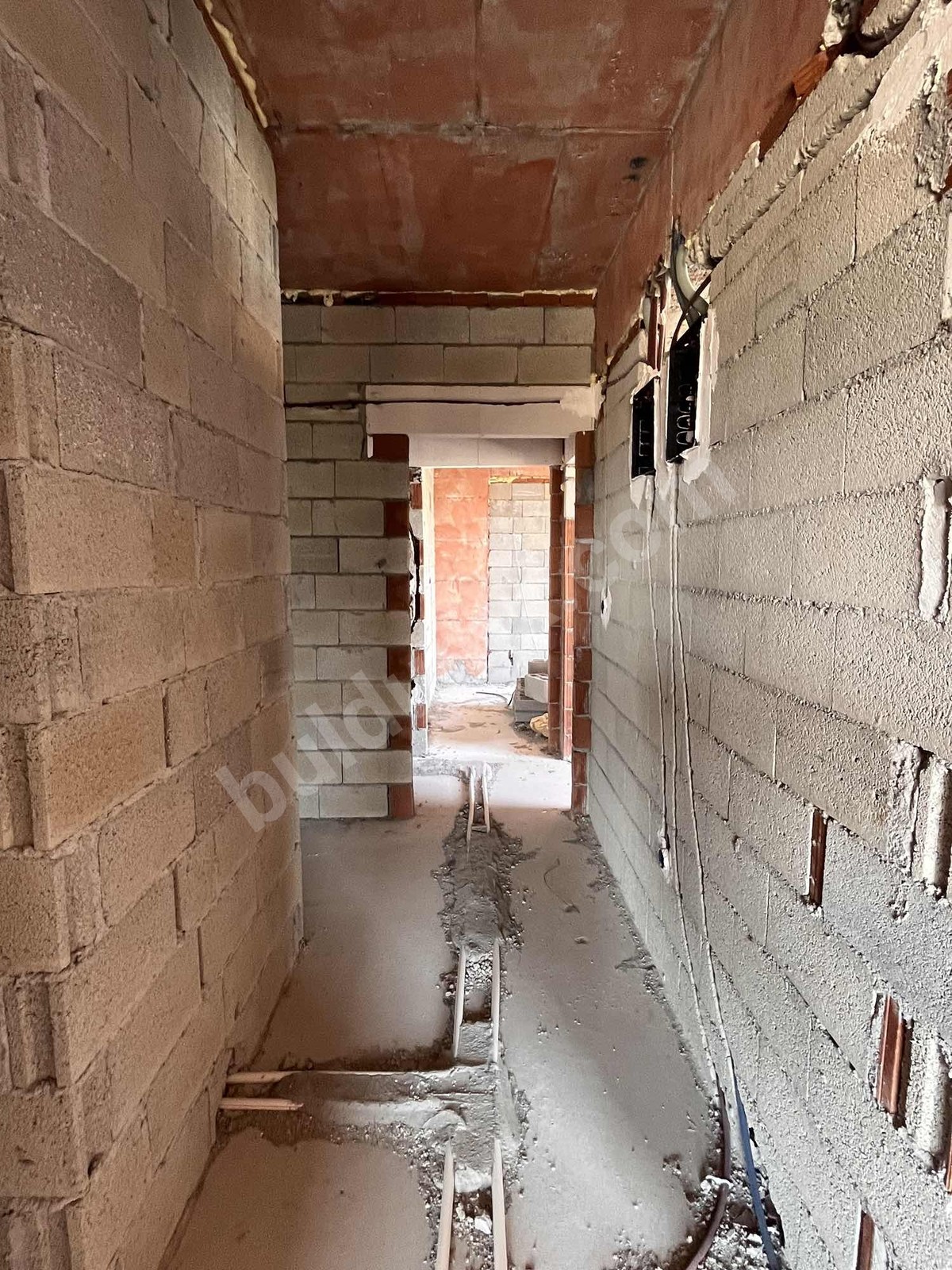 VADİ MALDİA'DAN KARAKAVAK'TA YERİNDE DÖNÜŞÜM 2+1 SATILIK DAİRE - Fotoğraf 12