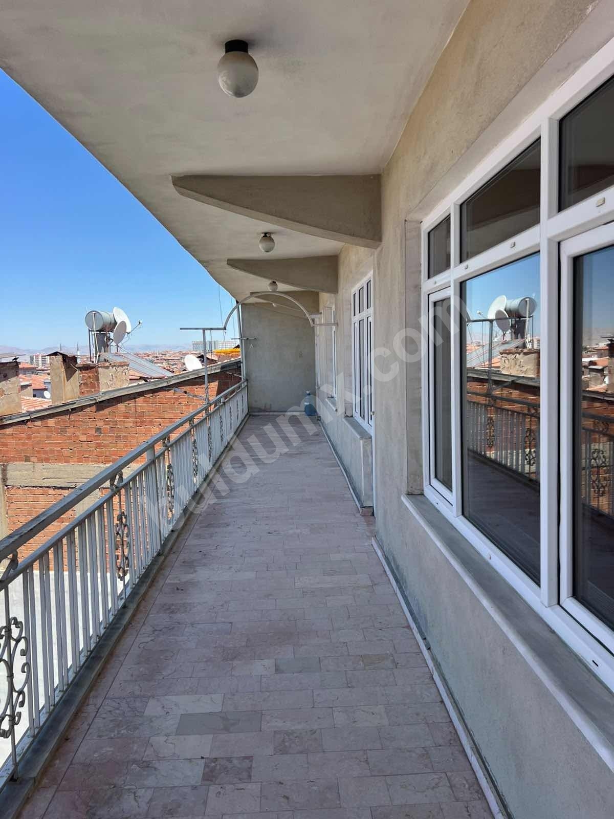 ENES IŞIK 'tan BAŞHARIK TA SAĞLAM 3+1 KİRALIK DAİRE - Fotoğraf 10