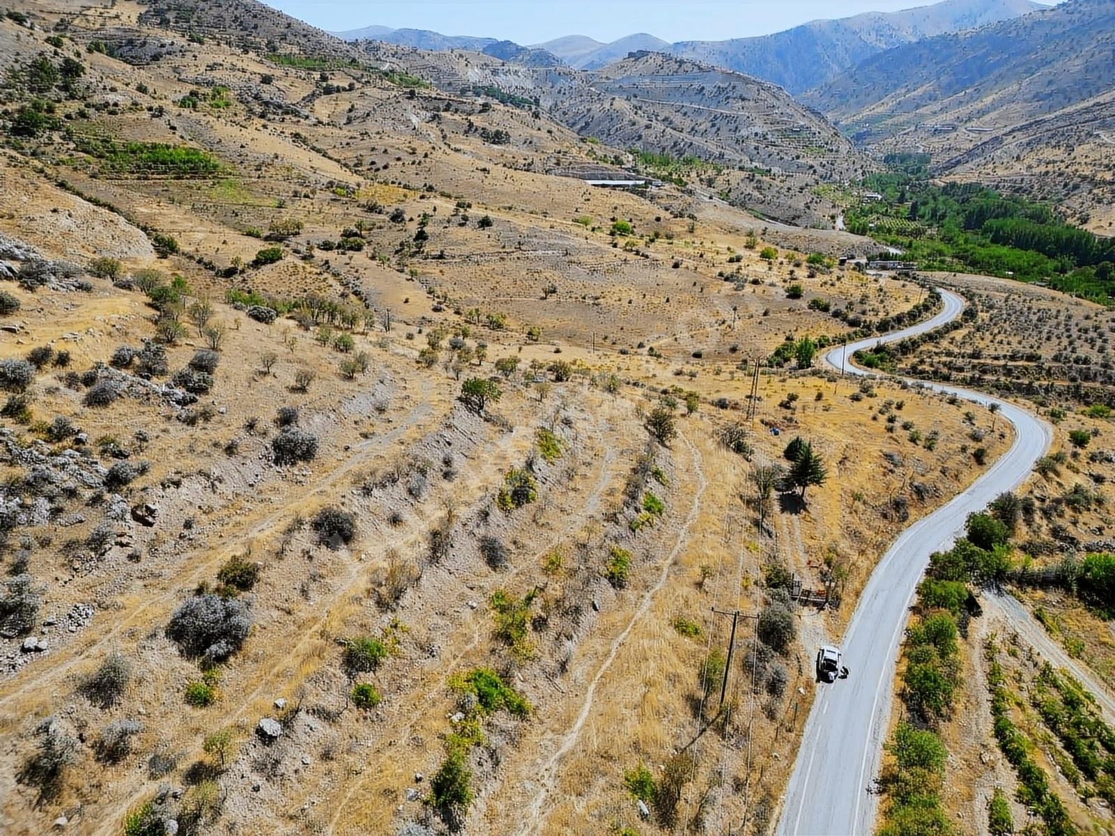 ENES IŞIK 'tan YEŞİLYURT TA YATIRIMLIK EŞSİZ BİR ARSA - Fotoğraf 2