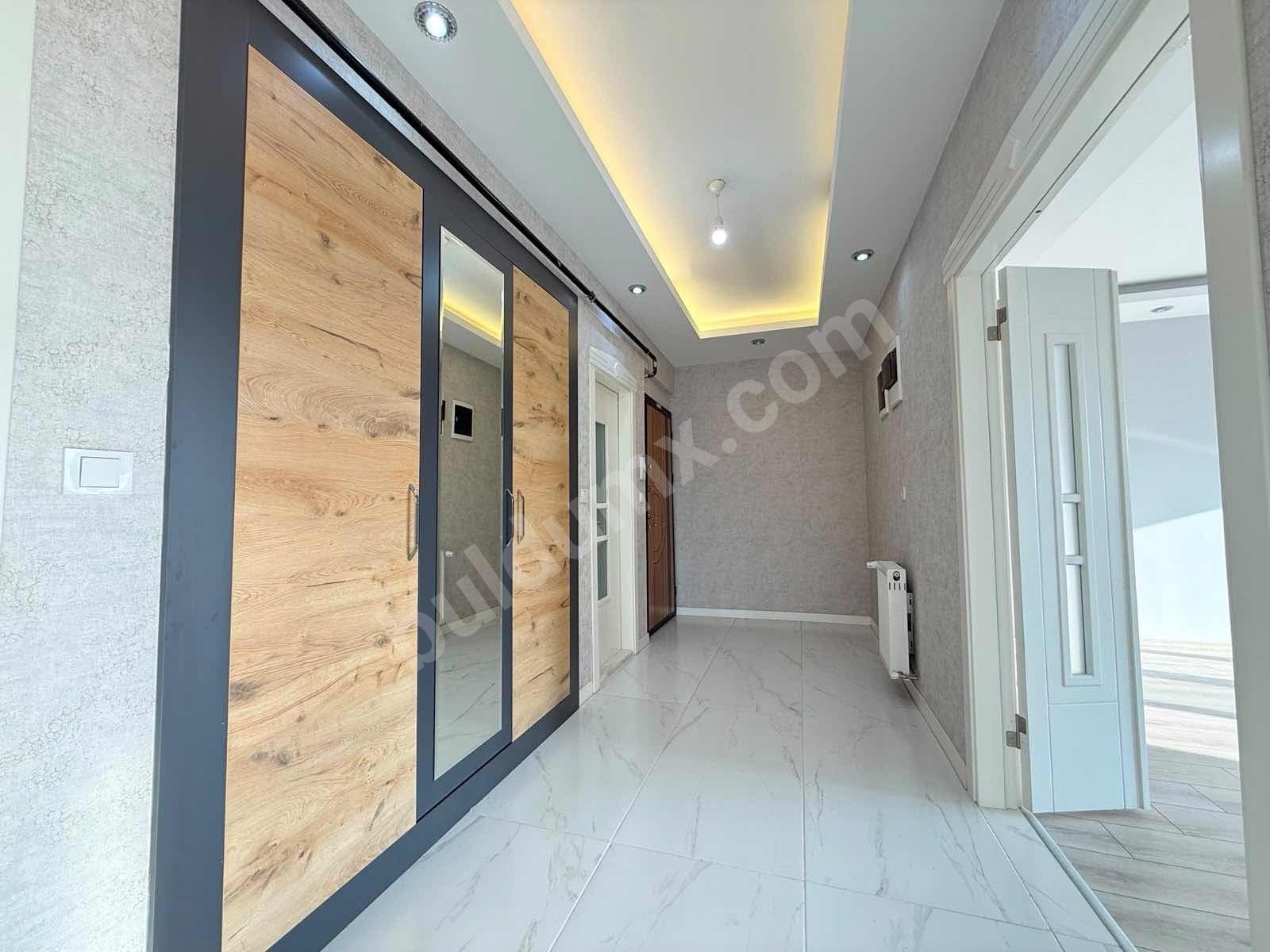 ENES IŞIK 'tan YAKINCA DA ULTRA LÜKS AZZ KATLI 3.5 + 1 - Fotoğraf 7