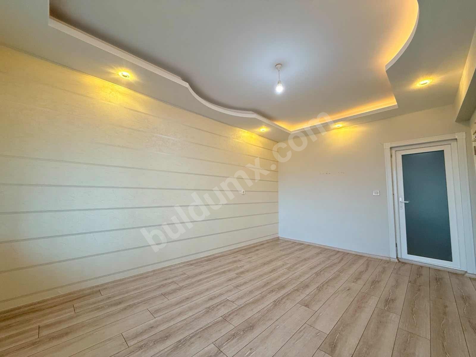 ENES IŞIK 'tan YAKINCA DA ULTRA LÜKS AZZ KATLI 3.5 + 1 - Fotoğraf 2