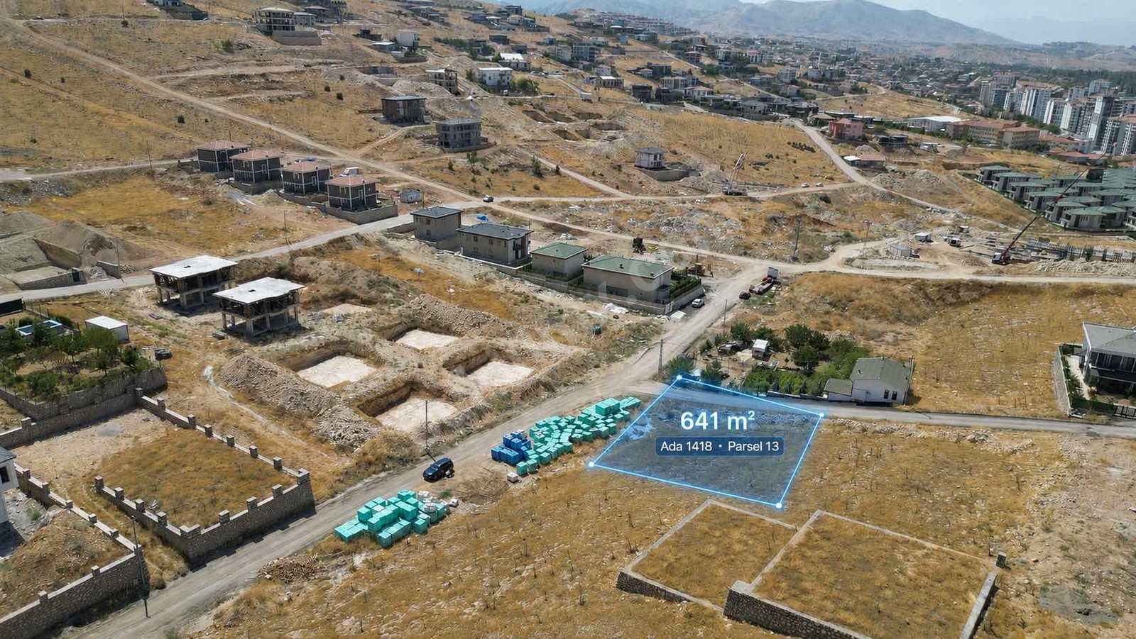 ENES IŞIK 'tan TECDE DE SATILIK VİLLA İMARLI ARSA - Fotoğraf 8
