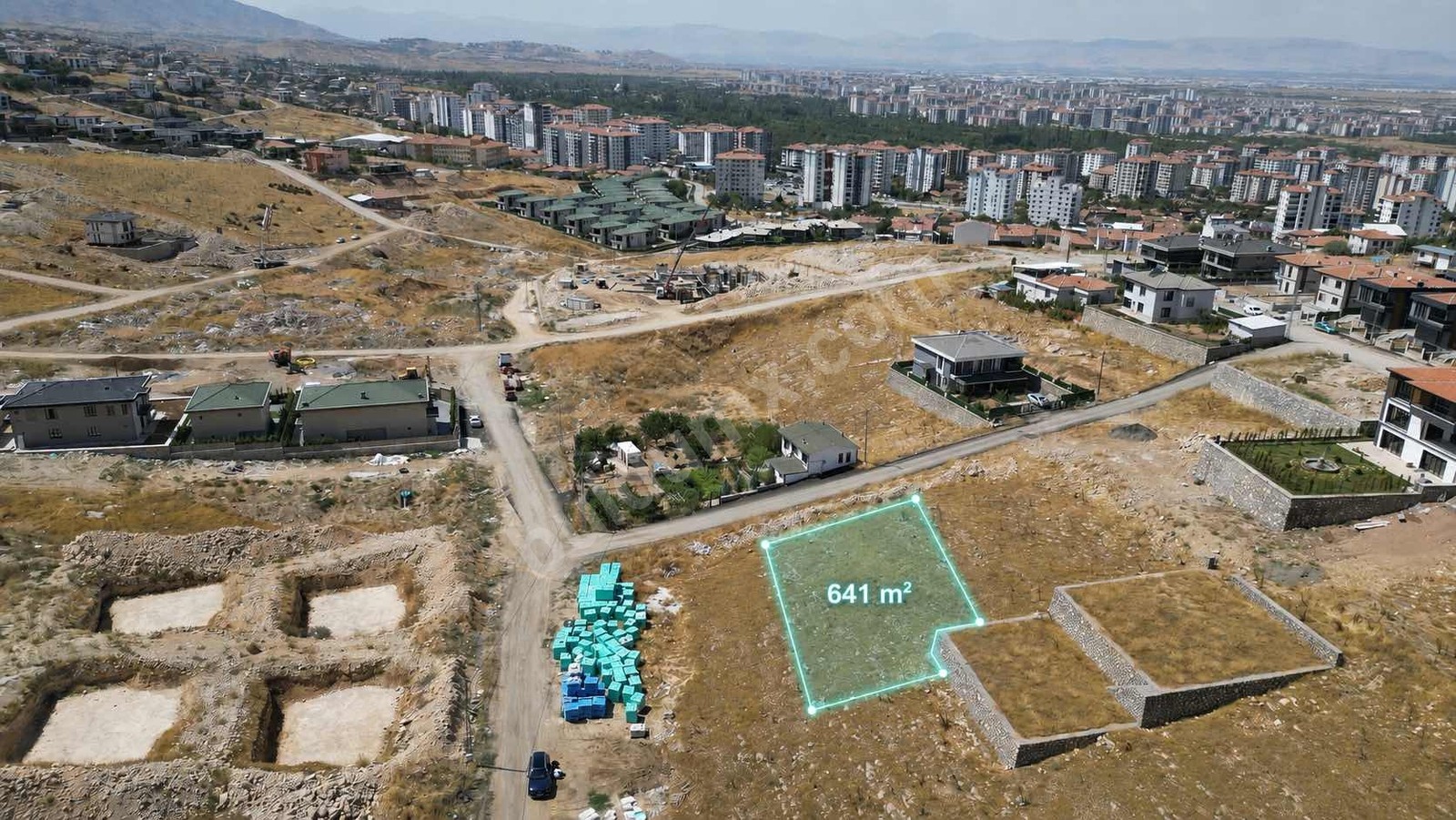 ENES IŞIK 'tan TECDE DE SATILIK VİLLA İMARLI ARSA - Fotoğraf 6