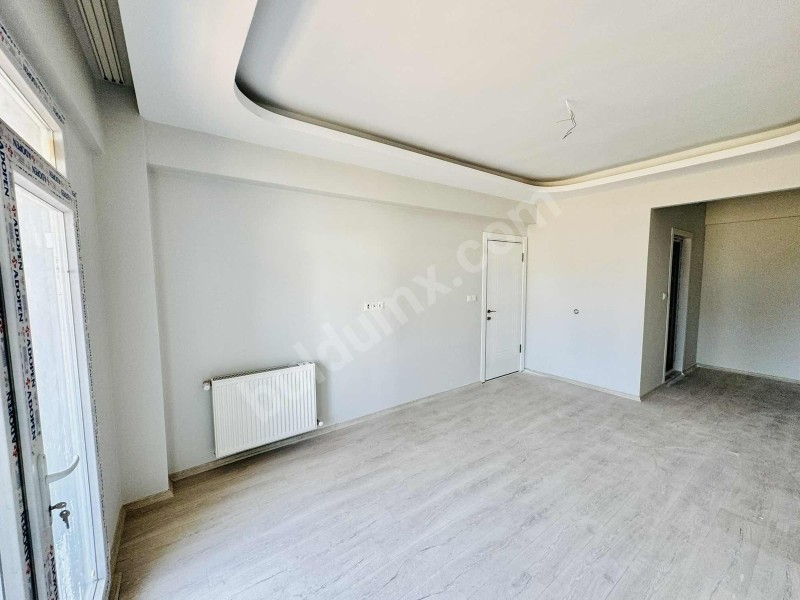 ENES IŞIK 'tan YAKINCA DA 3+1 DÜKKAN ÜSTÜ DELUXE DAİRE