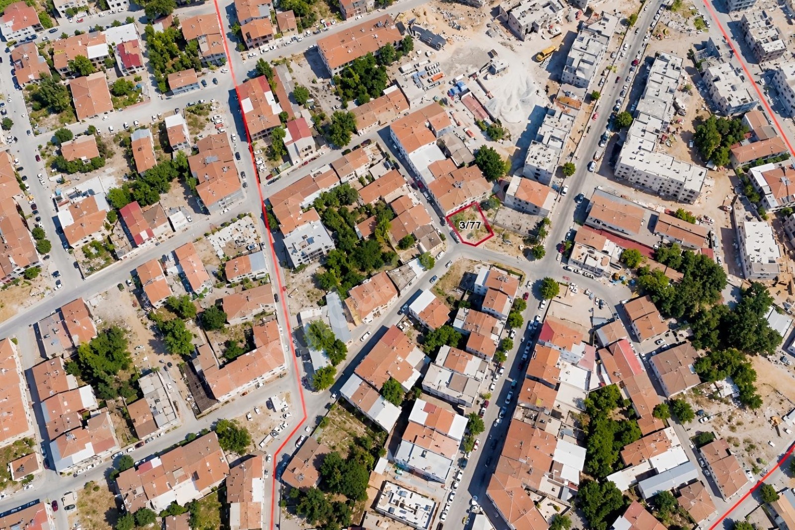 CEVHERİZADEDE MERKEZİ KONUM | 3 ADA 77 PARSEL | 1/4 ARSA PAYI - Fotoğraf 2