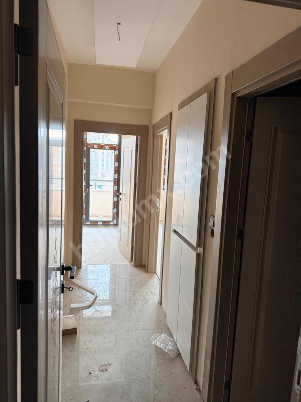 ENES IŞIK 'tan YAKINCA DA 3+1 ARAKAT SIFIR DAİRE