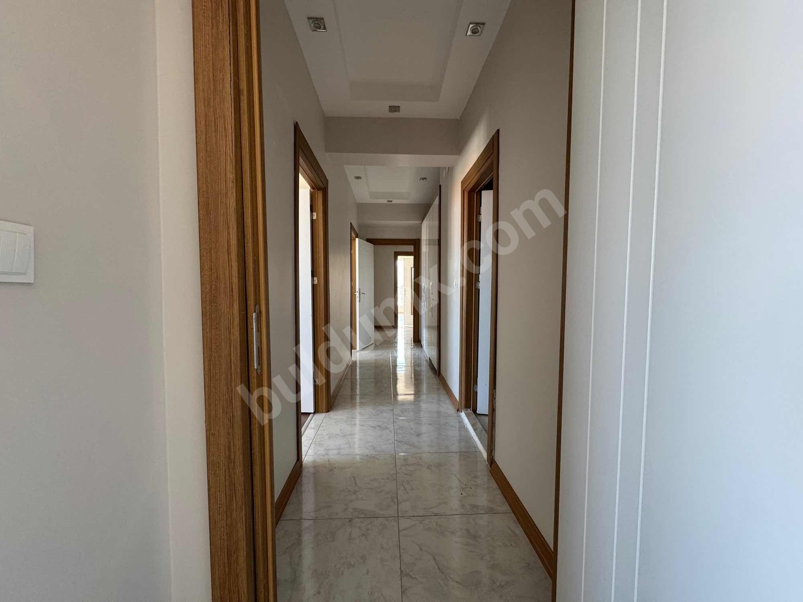 YAKINCADA SATILIK 4+1 DAİRE - Fotoğraf 12