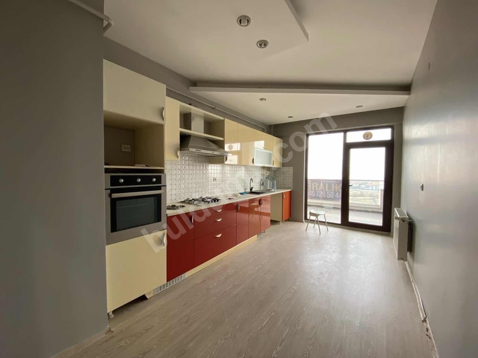 ENES IŞIK'TAN YAKINCA MANAS EVLERİNDE 3+1 FIRSAT DAİRE - Fotoğraf 1