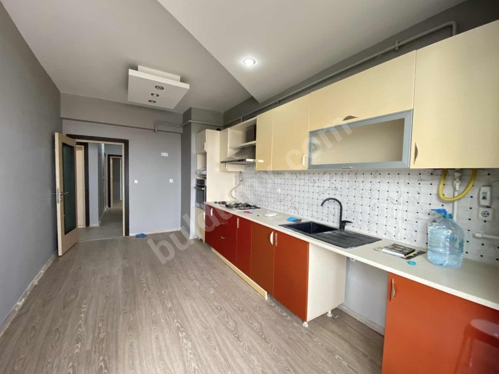 ENES IŞIK'TAN YAKINCA MANAS EVLERİNDE 3+1 FIRSAT DAİRE - Fotoğraf 5