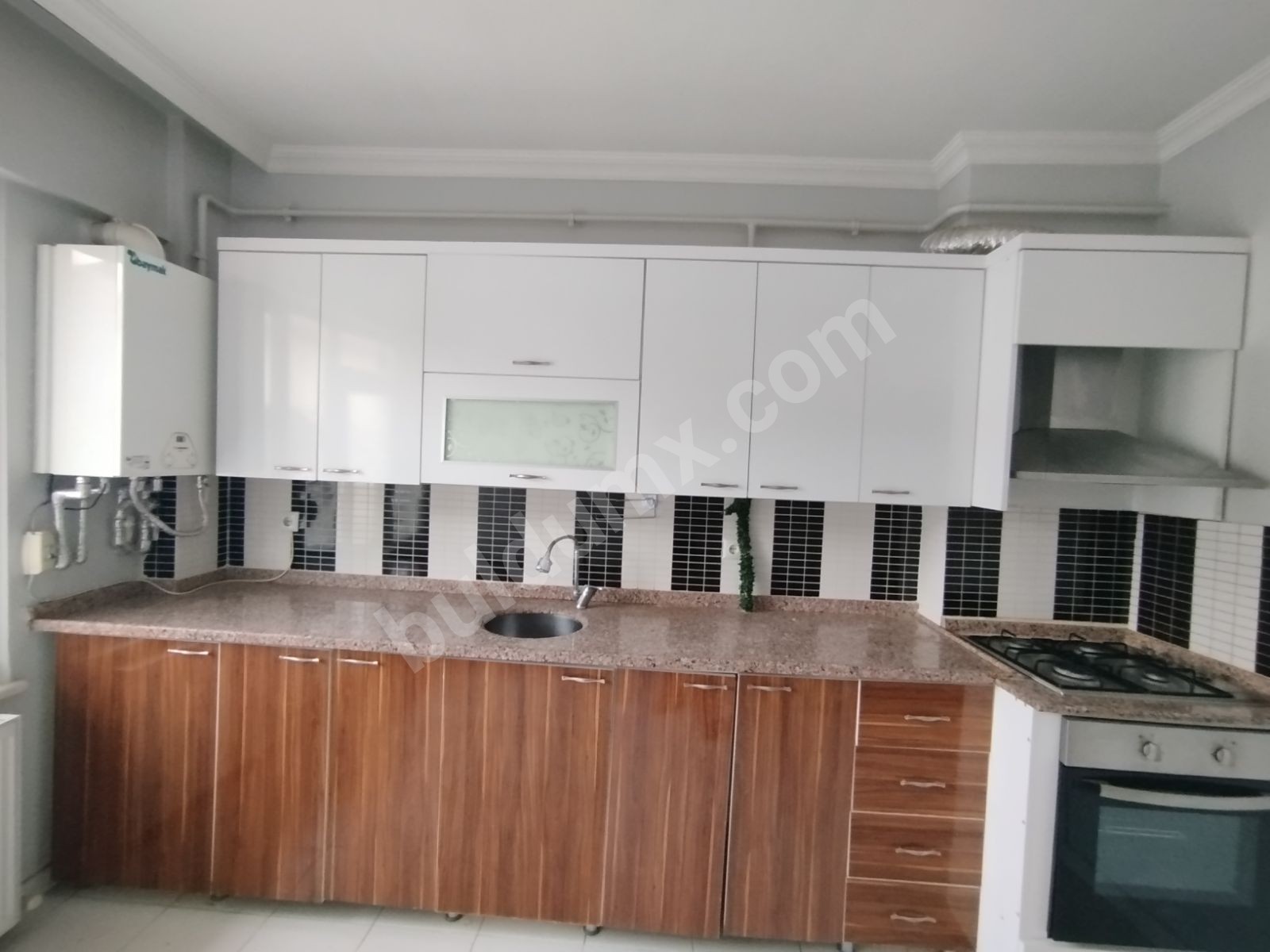 ÇEVRE YOLUNA YAKIN KİRALIK 3+1 DAİRE - Fotoğraf 1