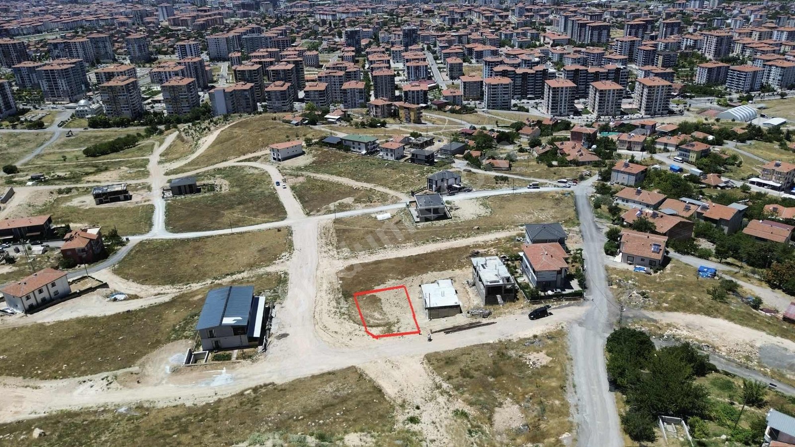 BEREKET'TEN YILDIZTEPE'DE 468 m² VİLLA İMARLI ARSA - Fotoğraf 11