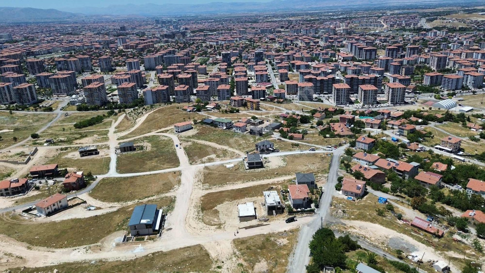 BEREKET'TEN YILDIZTEPE'DE 468 m² VİLLA İMARLI ARSA - Fotoğraf 12