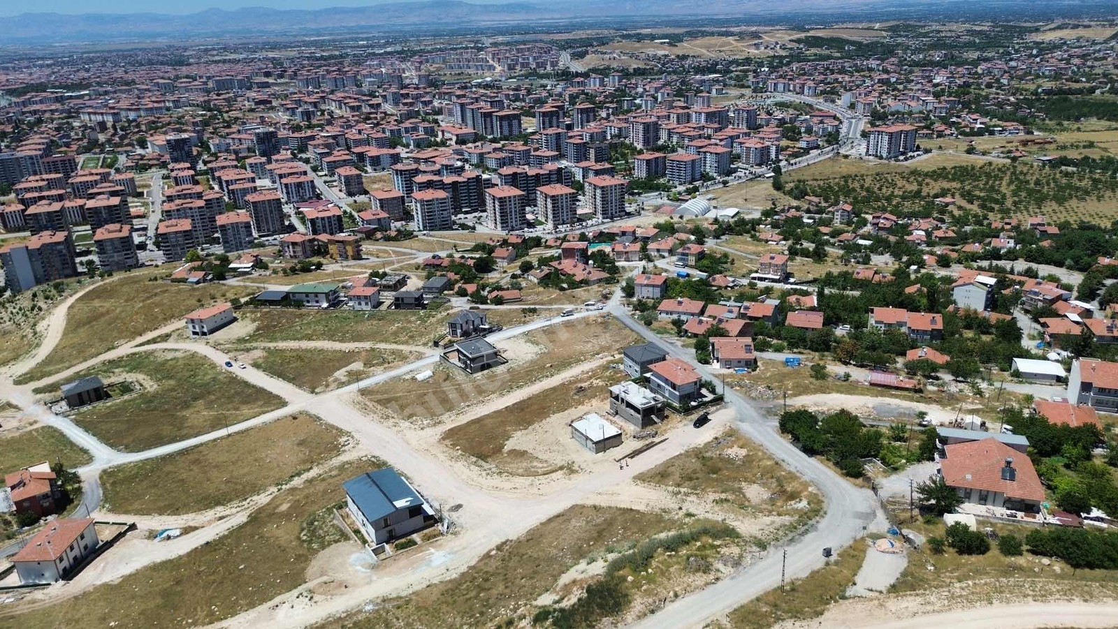 BEREKET'TEN YILDIZTEPE'DE 468 m² VİLLA İMARLI ARSA - Fotoğraf 2