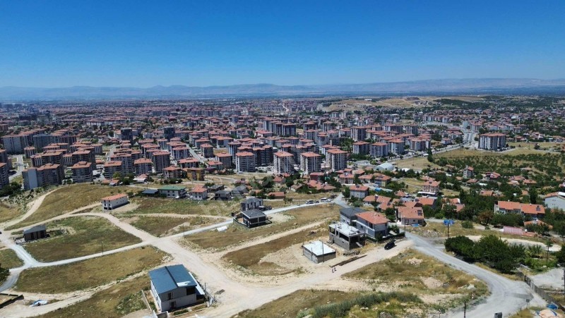 BEREKET'TEN YILDIZTEPE'DE 468 m² VİLLA İMARLI ARSA