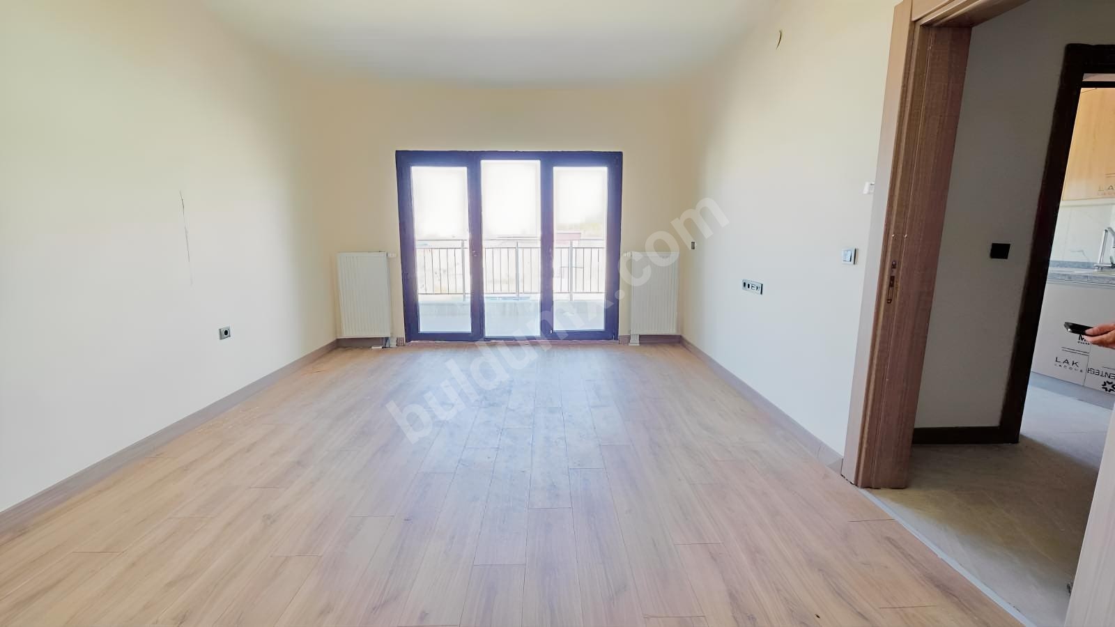 İKİZCE 2.BÖLGE 5.ETAPTA ACİL SATILIK ARA KAT DAİRE - Fotoğraf 3