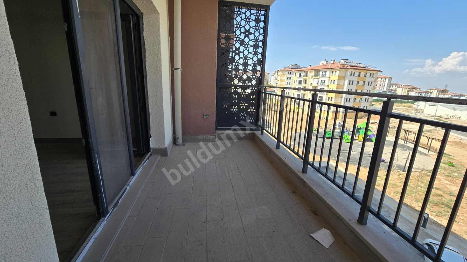 İKİZCE 2.BÖLGE 5.ETAPTA ACİL SATILIK ARA KAT DAİRE - Fotoğraf 11