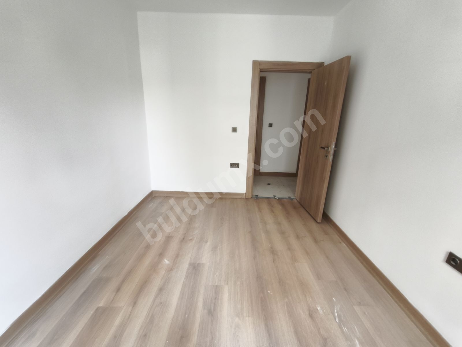 ÇÖŞNÜK ANA CADDE ÜZERİNDE SATILIK 3+1 TOKİ - Fotoğraf 10