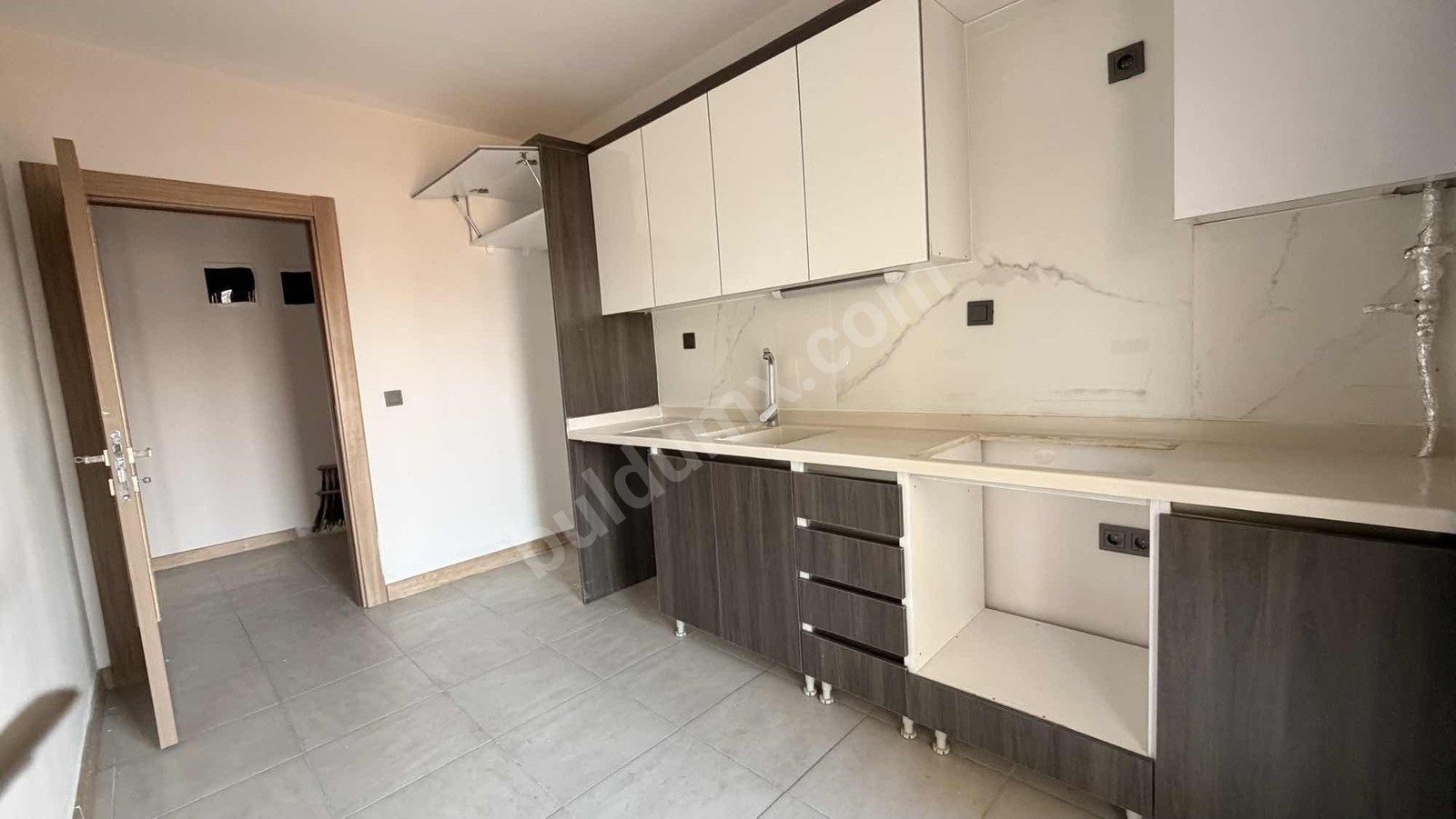 BOSTANBAŞI TOKİLERDE KİRALIK 2+1 DAİRE - Fotoğraf 9
