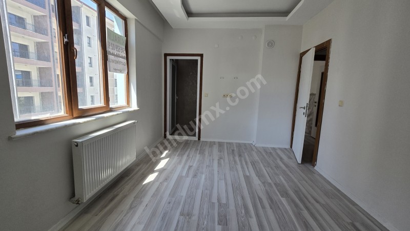 AŞAĞI ÇÖŞNÜKT'TE KİRALIK 4+1 DAİRE