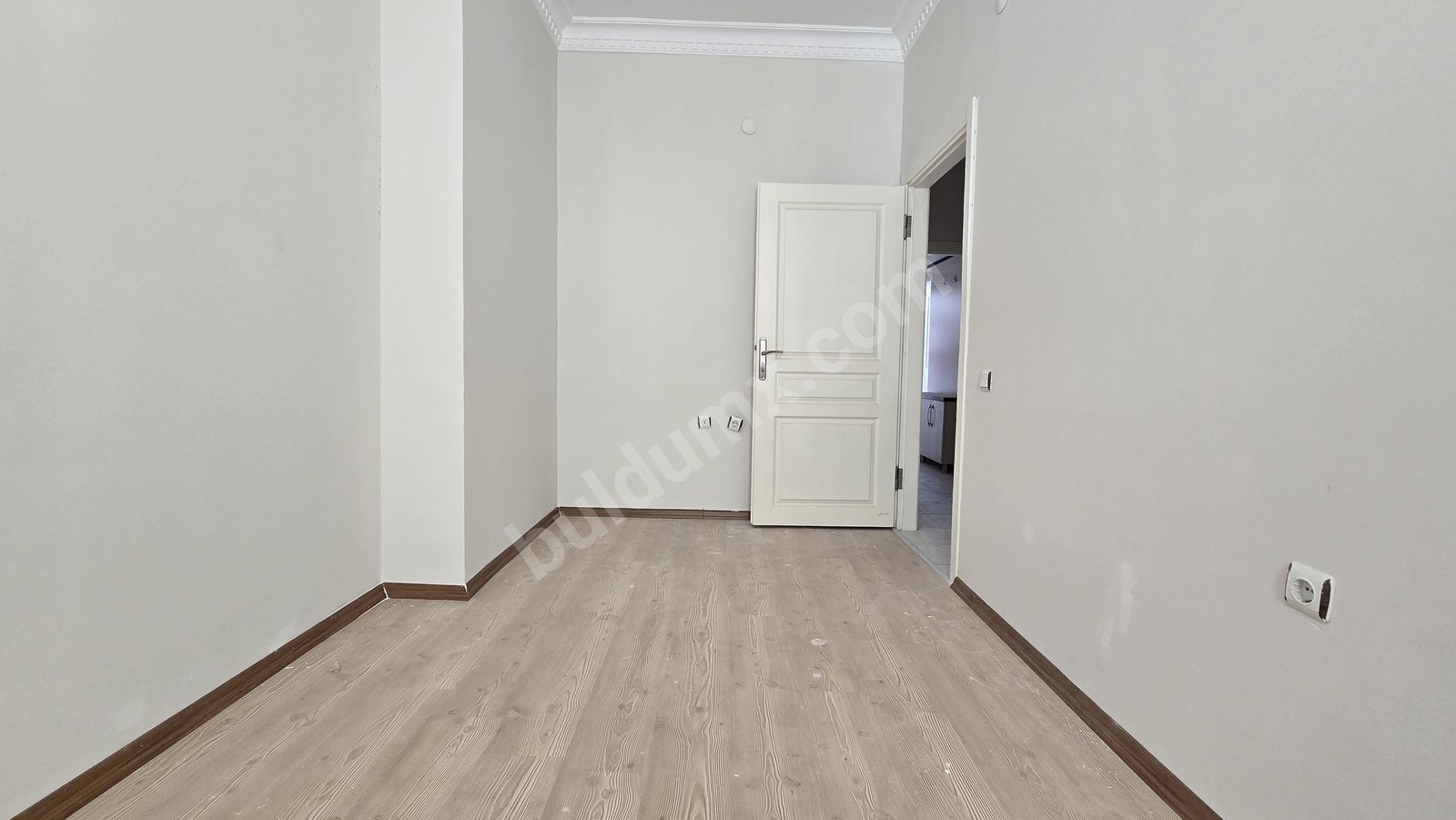 GENÇ GİRİŞİM'DEN HASANBEY ANA CADDE SATILIK DAİRE - Fotoğraf 1