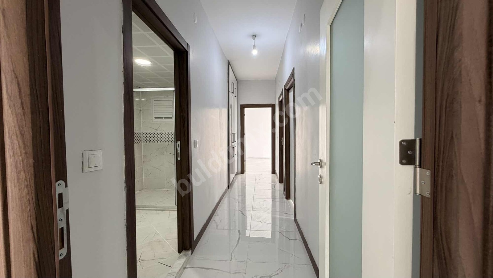 BOSTANBAŞI 35'LİK YOL ÜZERİNDE 4+1 AKILLI EV SİSTEMLİ DAİRE - Fotoğraf 4