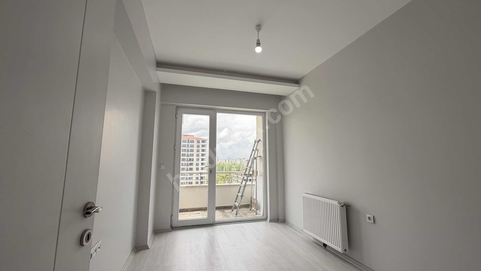 BOSTANBAŞI 35'LİK YOL ÜZERİNDE 4+1 AKILLI EV SİSTEMLİ DAİRE - Fotoğraf 1