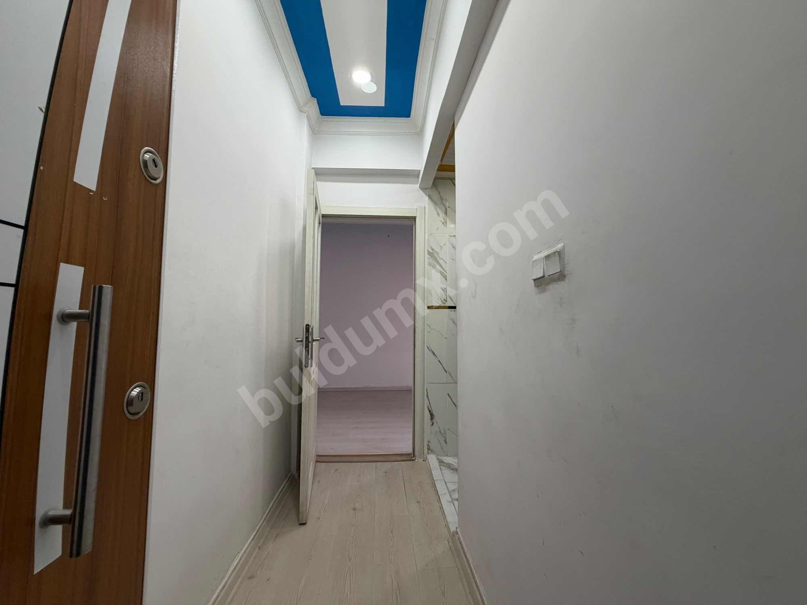 AVM NİN ARKASINDA KİRALIK FULL YAPILI 2+1 DAİRE - Fotoğraf 2