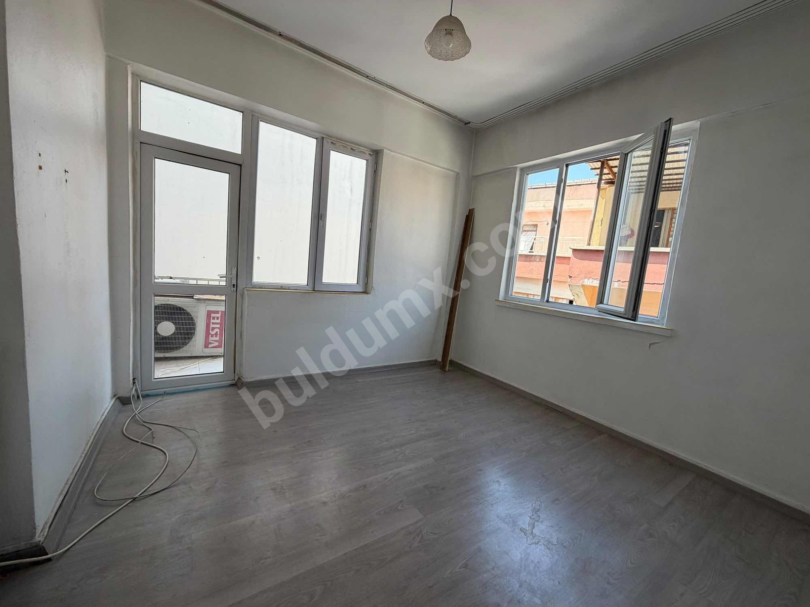 AVM NİN ARKASINDA KİRALIK FULL YAPILI 2+1 DAİRE - Fotoğraf 10