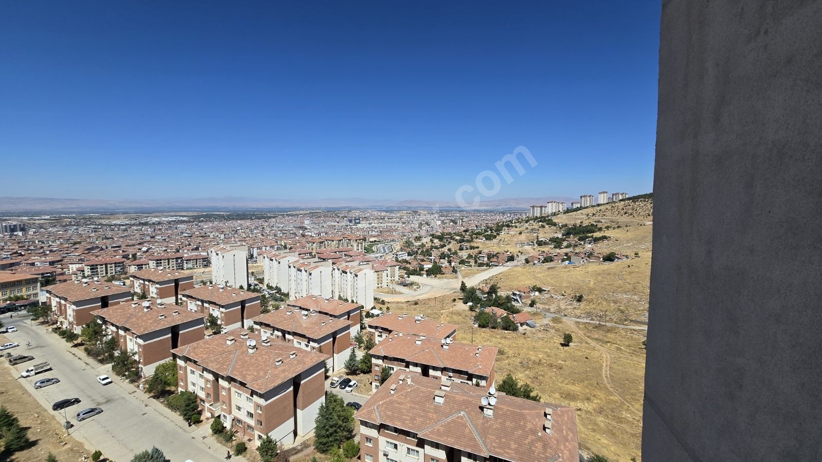 TOKİ DE KİRALIK 3+1 DAİRE - Fotoğraf 2