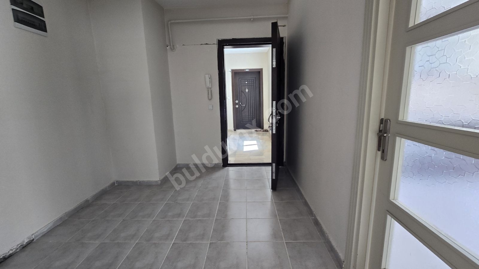 TOKİ DE KİRALIK 3+1 DAİRE - Fotoğraf 11