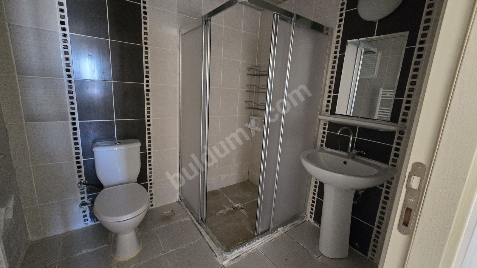 TOKİ DE KİRALIK 3+1 DAİRE - Fotoğraf 4