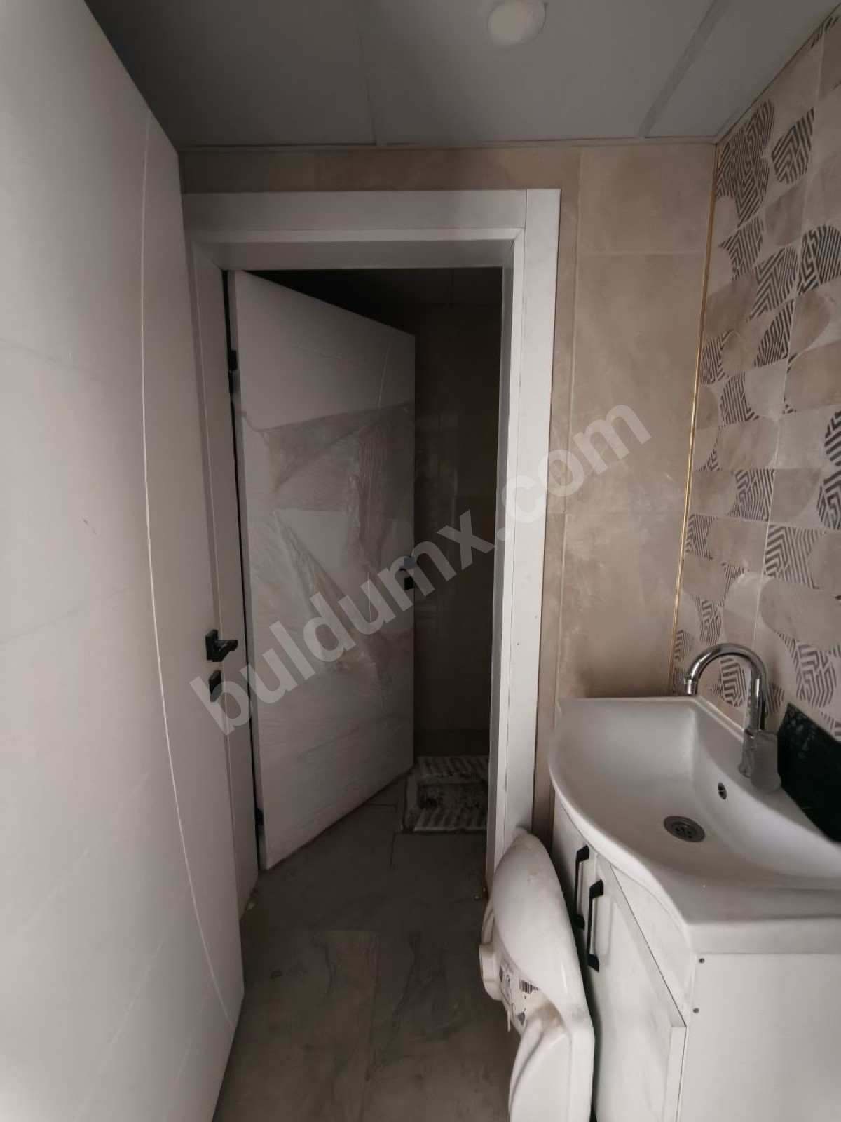 GENÇ GİRİŞİMDEN FAHRİKAYAHAN ANA CADDE'DE SATILIK SIFIR DAİRE - Fotoğraf 2