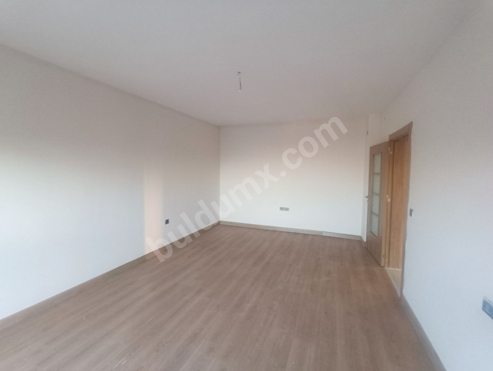 GENÇ GİRİŞİMDEN İKİZCE DE KİRALİK 3+1 DAİRE - Fotoğraf 5