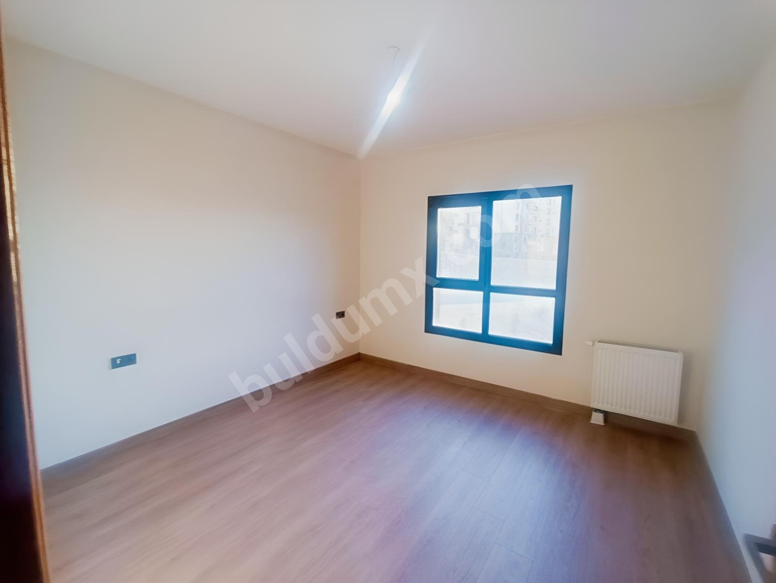 GENÇ GİRİŞİMDEN İKİZCE DE KİRALİK 3+1 DAİRE - Fotoğraf 3