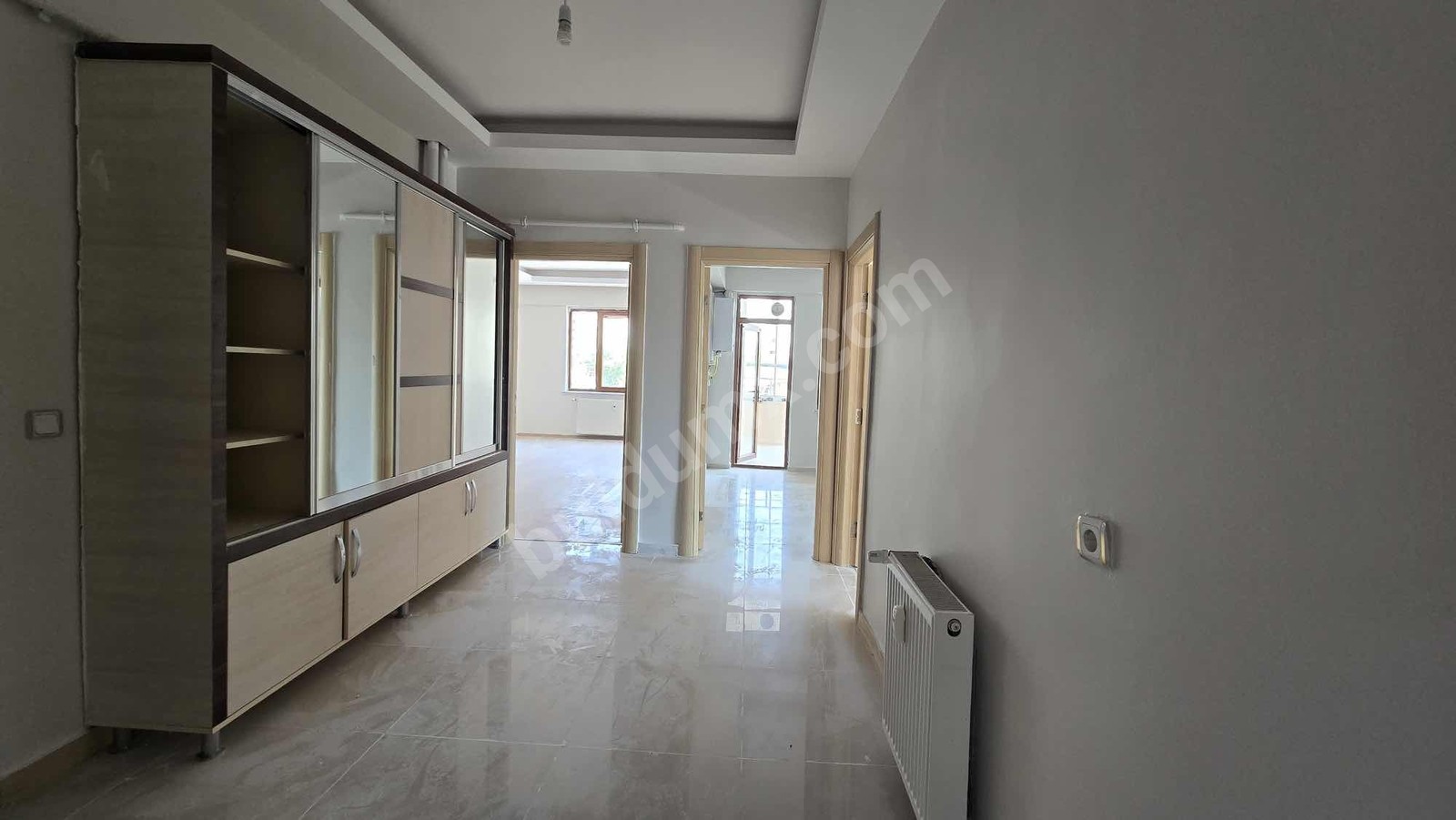 GENÇ GİRİŞİMDEN FAHRİ KAYAHAN ANA CADDE'DE 3+1 GENİŞ FERAH DAİRE - Fotoğraf 12