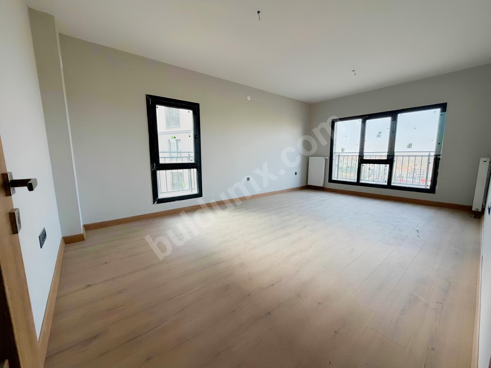 ÇAMURLU AKOĞUZ TOKİLERDE KİRALIK 3+1 DAİRE - Fotoğraf 2