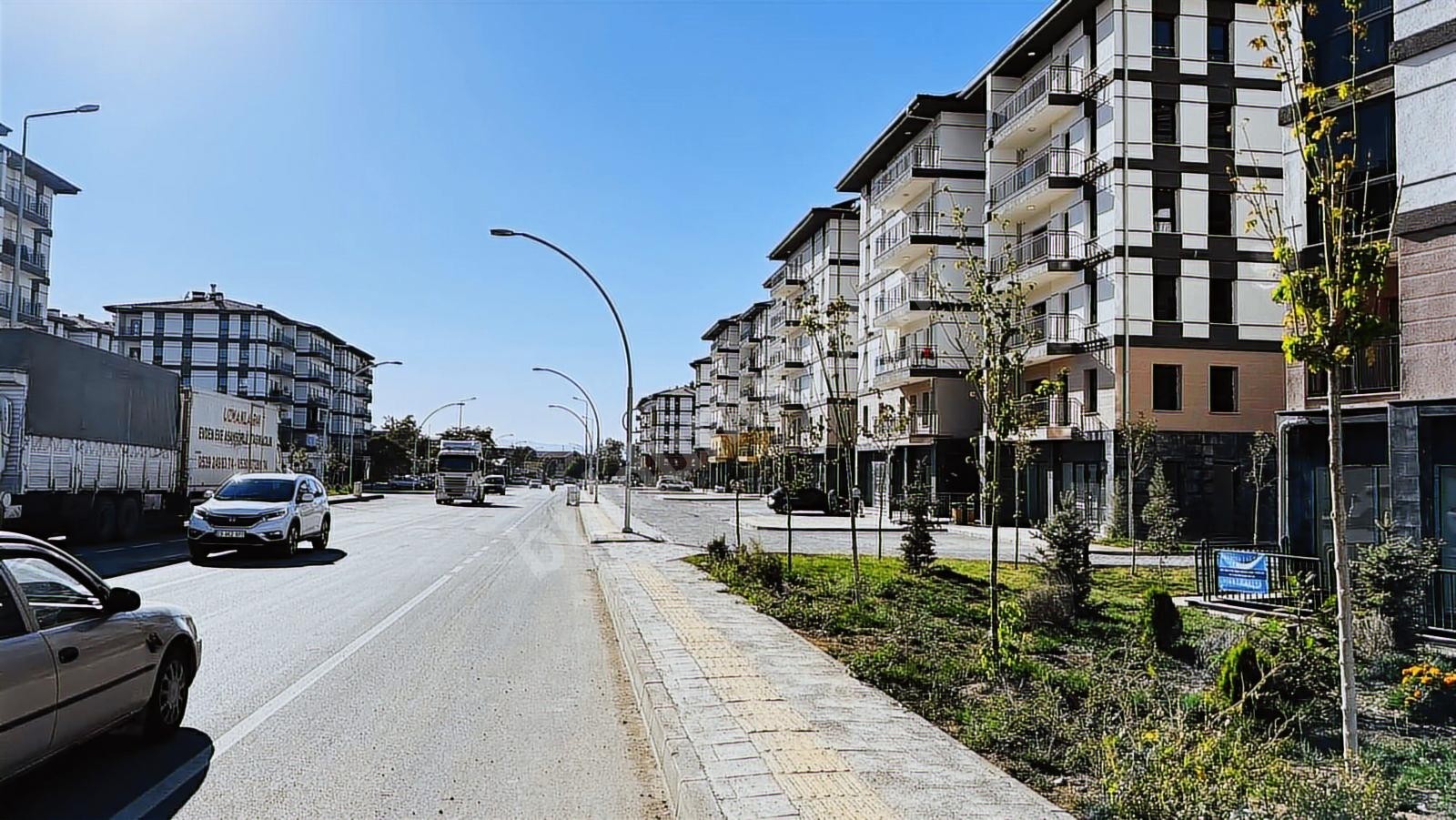 BENTBAŞI MAH.YENİ TOKİLERDE ANA CADDE ÜSTÜ ARAKAT 3+1 DAİRE - Fotoğraf 9